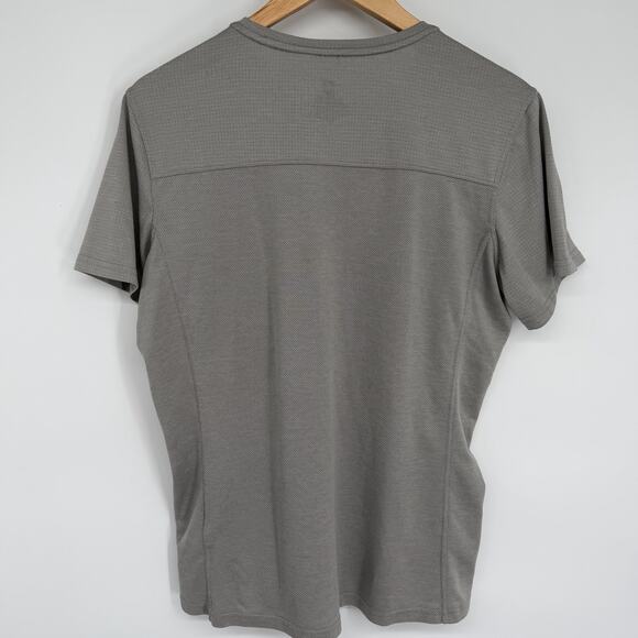 Khul Top Men’s Medium Gray Short Sleeve Active Workout Running Gorpcore - Picture 2 of 8